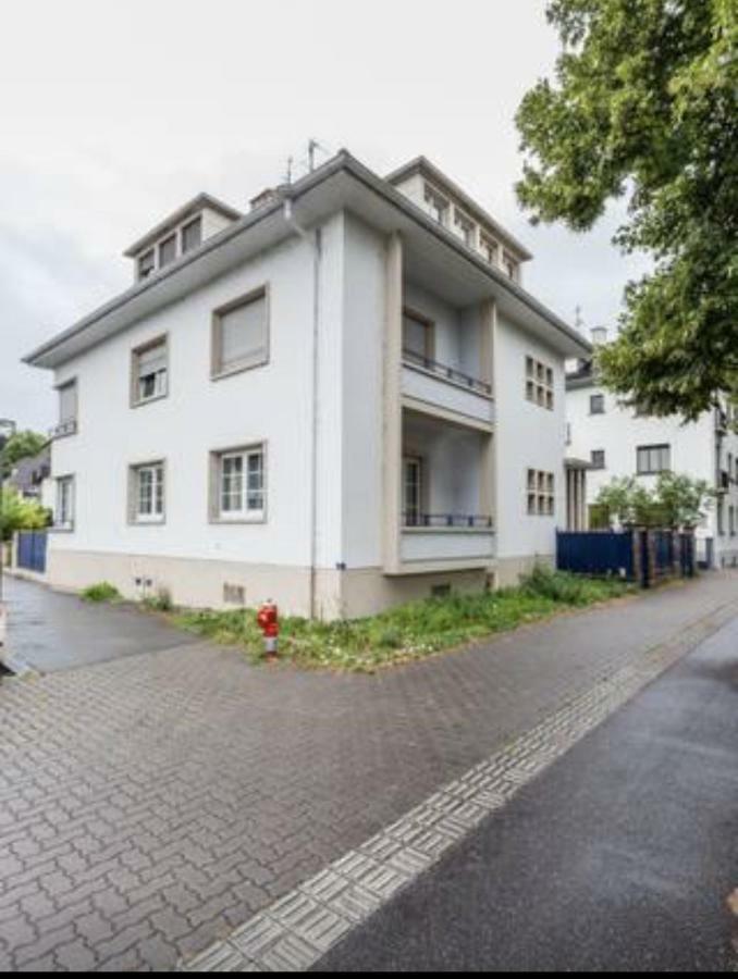 Charmant Appartement Avec Terrasse Dans Villa Straßburg Exterior foto