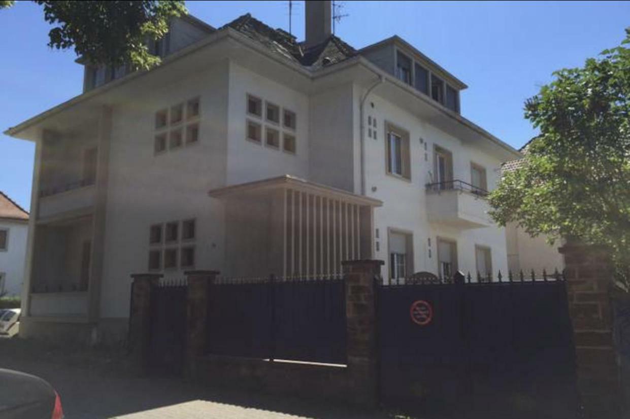 Charmant Appartement Avec Terrasse Dans Villa Straßburg Exterior foto